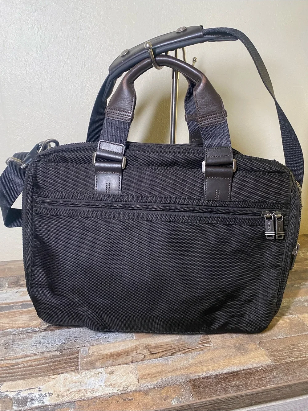 TUMI ALPHA BRAVO BLACK Men's Multi-Pocket Messenger Bag